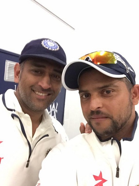 MS Dhoni got emotional in the dressing room