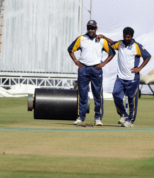 Muttiah Muralitharan & Chaminda Vaas