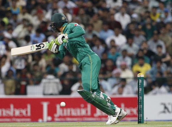 Pakistan's batsman Shoaib Malik