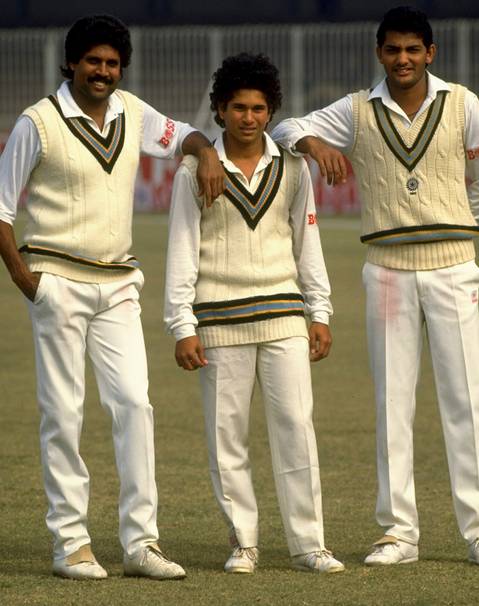 2 of the most experienced players in the 1990s, used to be together in the middle quite often due to a fragile batting line-up India had in those days. (Photo Source:AllSportUK) 