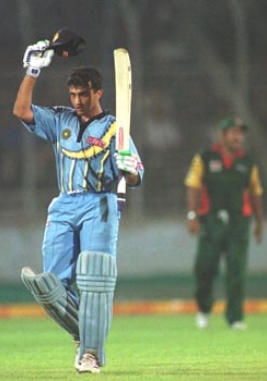 Sourav Ganguly broke Sidhu’s record by reaching 4000 runs in 105 innings. (Photo Source: Getty Images)