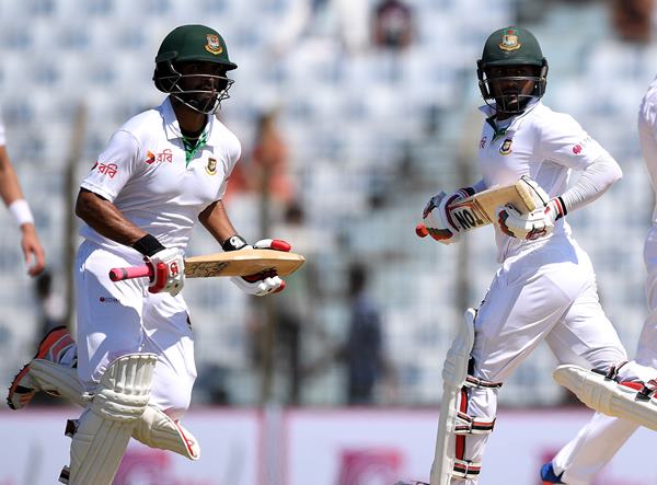 Tamin Iqbal and Imrul Kayes of Bangladesh