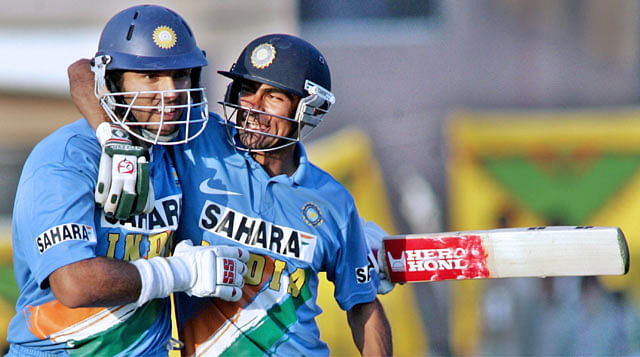 http://static.sportskeeda.com/wp-content/uploads/2012/08/kaif-yuvi_640x3571-6349841.jpg