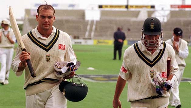 http://static.sportskeeda.com/wp-content/uploads/2014/01/kallis-gibbs-2072093.jpg