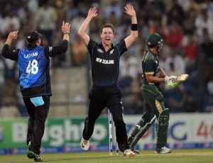 New Zealand Pacer Matt Henry bowls 152.0 KMPH