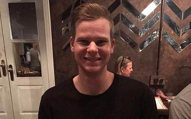 CricTracker - Steve Smith puts an end to Alex Carey's hairstyle story 😂 |  Facebook