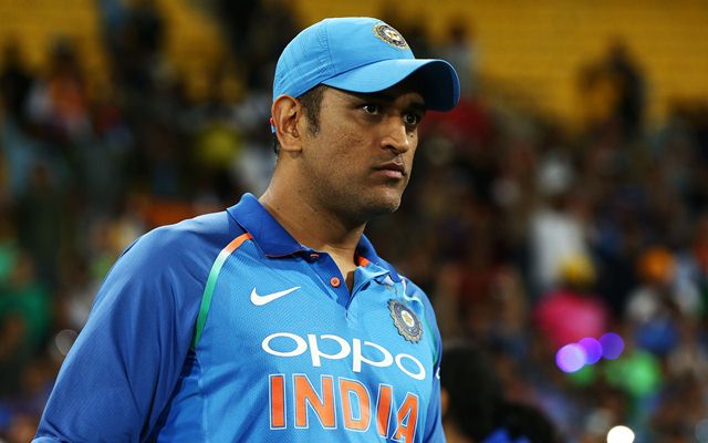 Dhoni's Top 7 Hair “STYLES '' - Crictoday