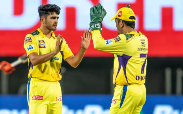 Mukesh Choudhry and MS Dhoni