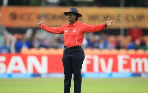 Jacqueline Williams Umpire.