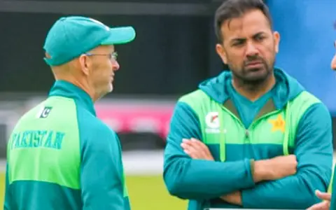 Gary Kirsten and Wahab Riaz