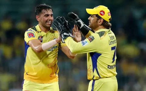 Deepak Chahar and MS Dhoni