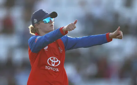 Women’s World Cup 2026: ‘You can't be brave without being scared’ - Charlie Dean opens up on handling pressure ahead of England's title bid