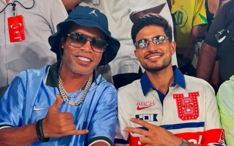 Shubman Gill with Ronaldinho
