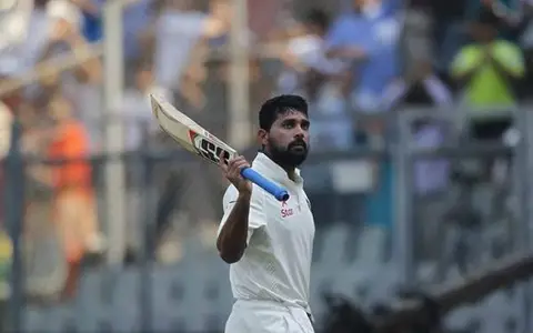 ‘He helped me a lot with his knowledge’ - Murali Vijay gets emotional while praising Dinesh Karthik