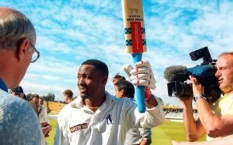 Brian Lara - 501