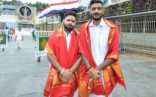 Pant & Axar