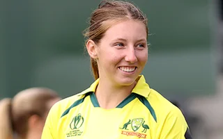 Darcie Brown ruled out of entire WBBL season with back disc injury