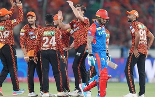 IPL 2025: Funniest Memes from SRH vs DC Mid-Innings of Match 55