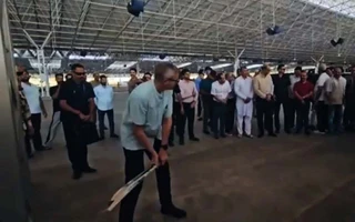 Amidst India-Pakistan tensions, Jammu & Kashmir's CM plays cricket while visit to LoC relief camps