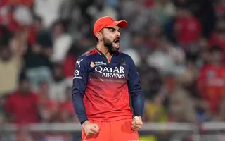 [WATCH] IPL 2025: Virat Kohli acts like true leader as RCB bowlers breathe fire against PBKS in Qualifier 1