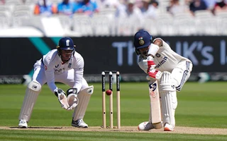 [WATCH] ENG vs IND 2025: Bashir's flight traps KL Rahul right after century at Lord's