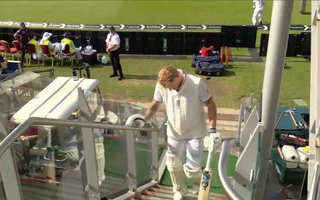 Ben Stokes Walks back with cramp