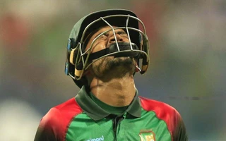 Asia Cup 2018: Mushfiqur Rahim walking back disappointed after getting out on 99