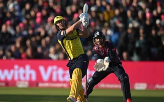 T20 Blast 2025, 2nd SF: Chris Lynn [L] and Lewis McManus [R]