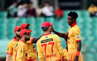 Zimbabwe confirm qualification with seven-wicket win over Kenya