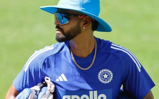Shreyas Iyer injury update: Family opts not to travel to Sydney, star cricketer to soon get discharged from hospital
