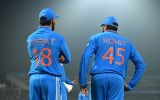 Virat Kohli [L] and Rohit Sharma [R]