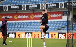 Ashes 2025-26: Mark Wood cleared for first Test after hamstring injury scare