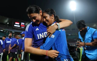 ‘This is what real teammates do’ - Suniel Shetty praises Rodrigues for staying back to support Mandhana