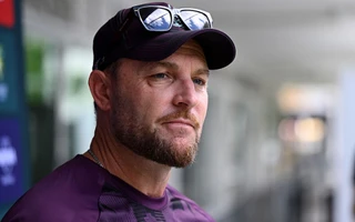 Ashes 2025-26: ‘The airport incident wasn’t ideal’ - McCullum admits his side handled it well