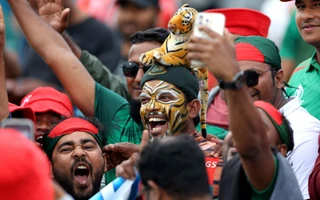 Bangladesh fans