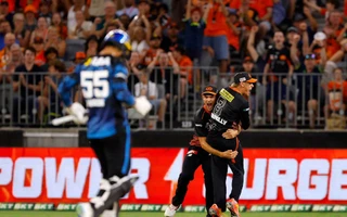 Adelaide strikers vs Perth scorchers