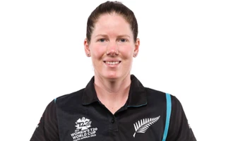 New Zealand's Lauren Down quits cricket at 30