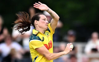 Megan Schutt becomes third Australian woman to claim 150 ODI wickets
