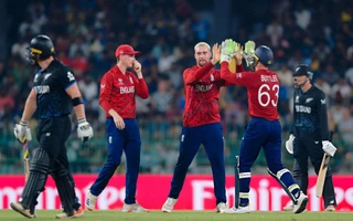 'It's out of our control' - Santner laments loss as New Zealand now depend on Pakistan vs Sri Lanka clash