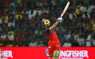 [WATCH] IPL 2026: Virat Kohli’s no-look six leaves Bengaluru crowd stunned in CSK clash