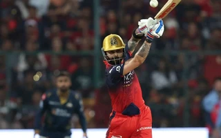 [WATCH] IPL 2026: Virat Kohli smashes Kagiso Rabada for 21 Runs in single over, hits five consecutive boundaries