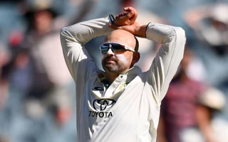 Lyon holds spot as Australia name XI for second Test against Bangladesh