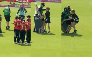 Cameraman takes tumble as Blast Trophy proves unlucky before women's finals day