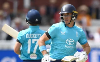 Jacob Bethell withdraws from The Hundred with knee injury