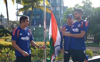 [WATCH] Indian team hoists tricolour and sings Jana Gana Mana in Galle on Independence Day
