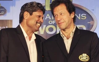 kapil dev and Imran khan. (Source:Instagram)