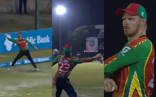 Glenn Phillips catch against TKR