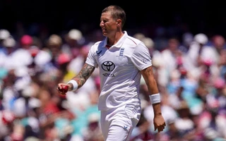'Get his house in order' - Brendon McCullum warns Brydon Carse after Derby incident