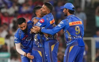 Ashwani Kumar gets a hug from his captain Hardik Pandya, Punjab Kings vs Mumbai Indians, IPL 2025, Qualifier 2, Ahmedabad, June 1, 2025